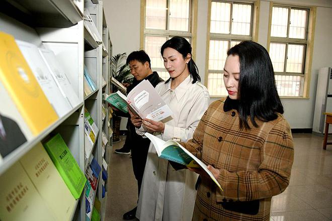 大众传媒职业学报论文发表投稿《湖南大众传媒职业技术学院学报》