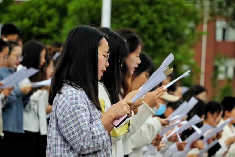 解析管理学《公共管理评论》期刊杂志：刊物级别及主要栏目概览