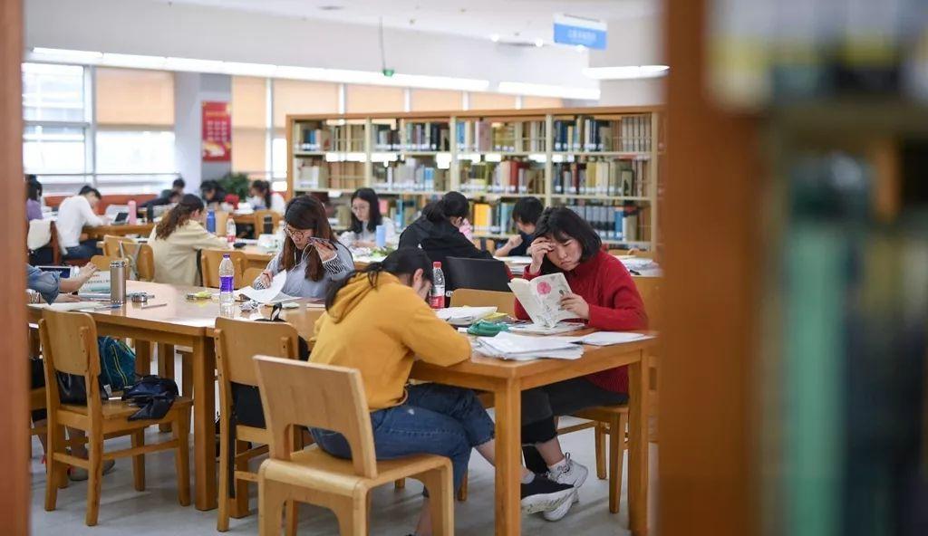 企业跨国公司经营品牌《集团经济研究》期刊：投稿发表论文栏目