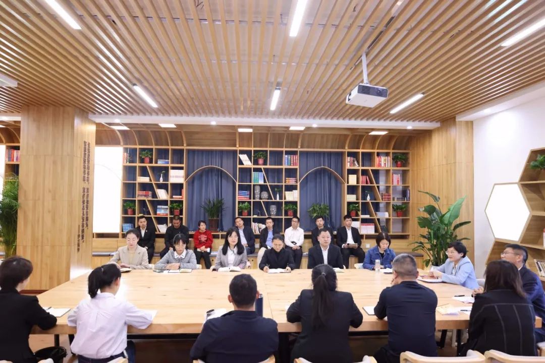 政策致富农资市场《中国供销商情·村官》期刊：投稿发表论文栏目