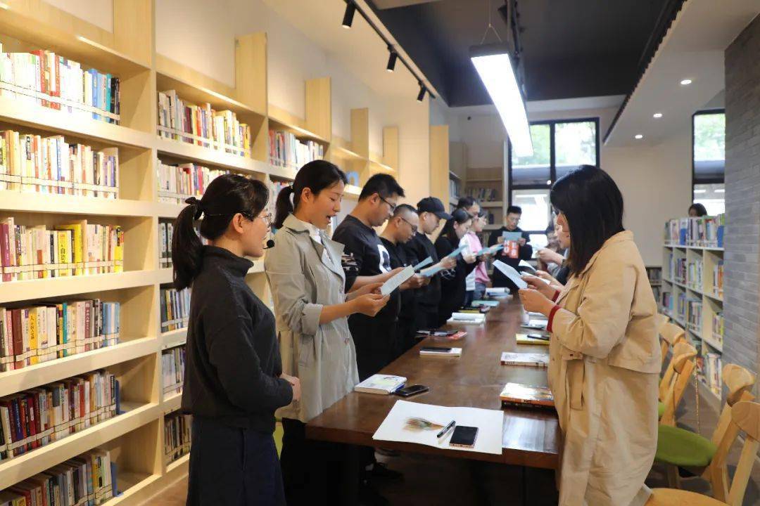 国际时政财经社会文化文艺理论《明周刊》期刊：发表论文投征稿