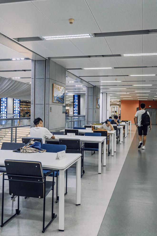 电子信息传感软件互联网信息《中国新通信》期刊：发表论文投征稿