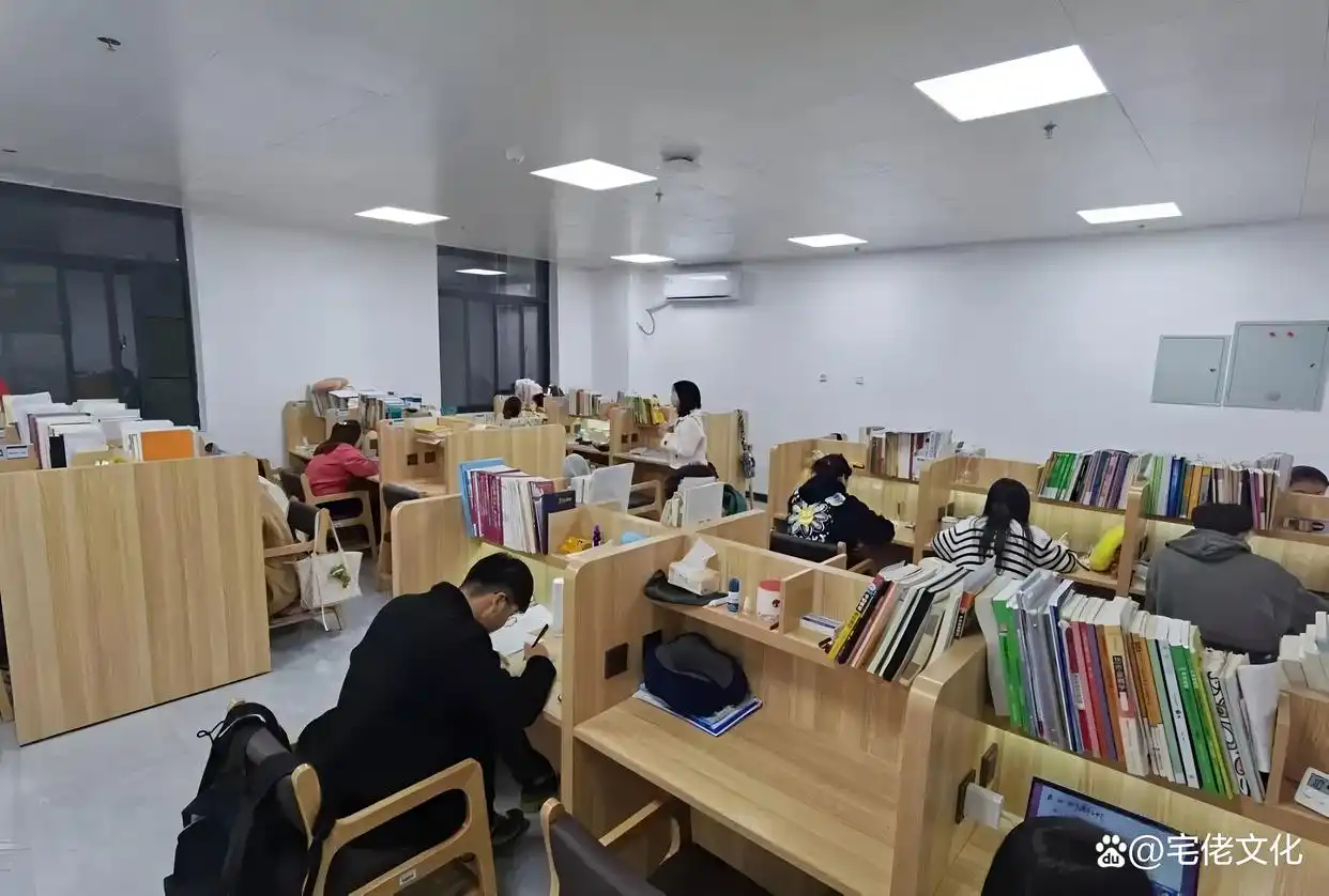 人才培养营销财会经济教学文艺《金融文坛》期刊：发表论文投征稿