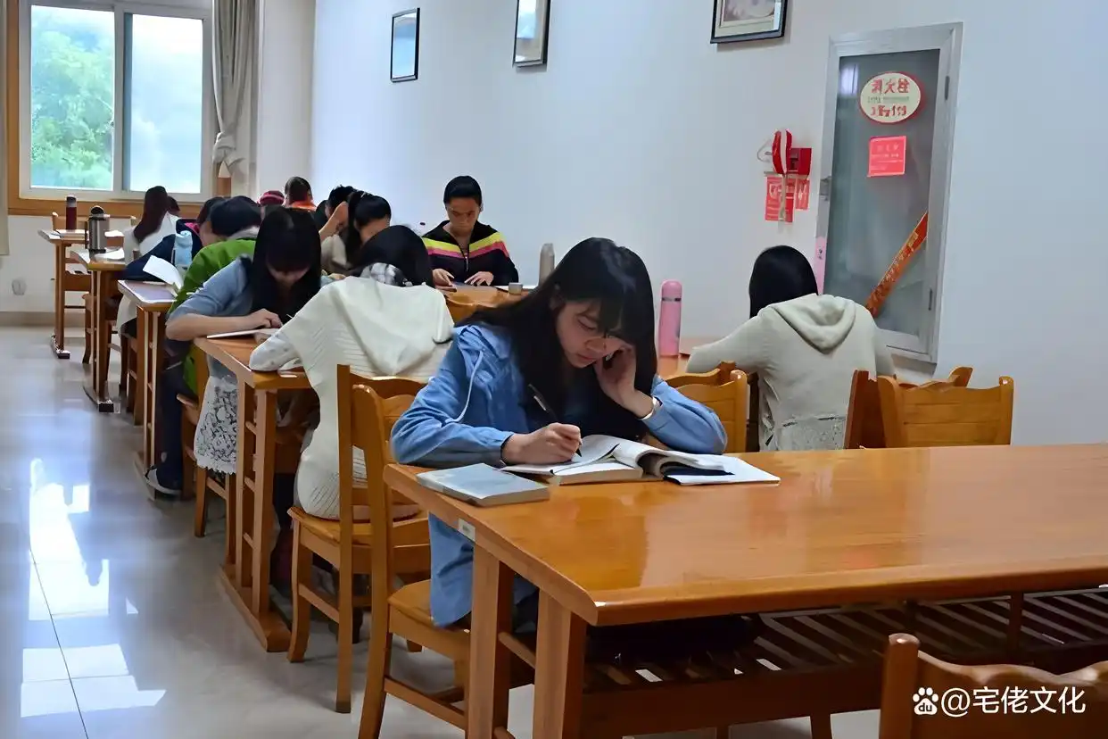 音乐舞蹈美术文创文艺小说诗歌散文《牡丹》期刊：发表论文投征稿