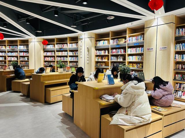 小说散文旅游民俗艺术文学书画《三角洲》期刊：发表论文投征稿