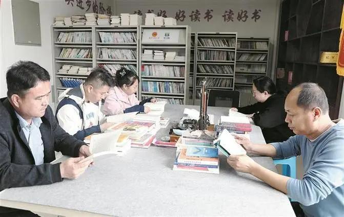 马列思政哲学深度探索：著作专著教材挂名出书出版办理指南