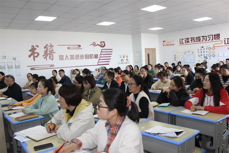 财会类中高级会计师晋升副高正高职称：学术专著教材出书出版挂名