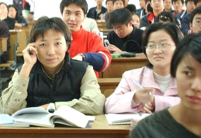 新闻传媒职称晋升宝典：学术专著与教材署名主编副主编出书出版全攻略