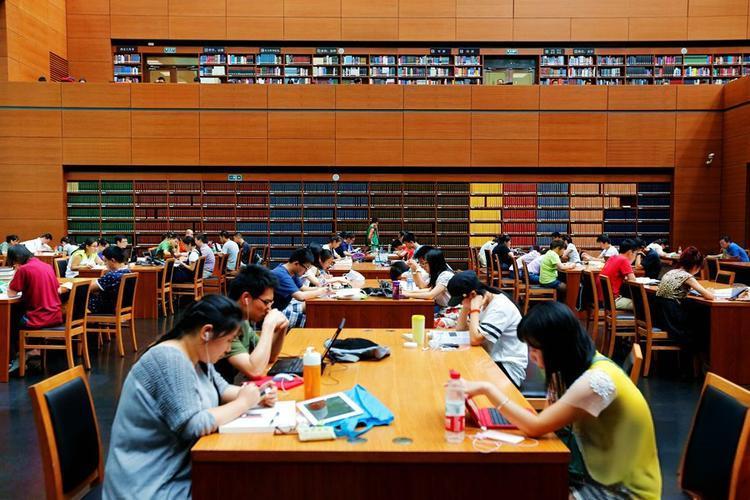 旅游酒店管理学术专著教材出书出版实务：主编副主编署名助力职称评审