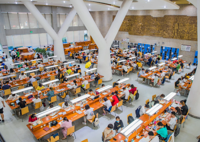 专著出书出版指南：环境保护学术专著主编、副主编、编委署名办理与职称评定