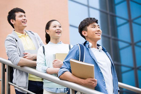 图书教材著作专著出版方式大揭秘：独著与合著的利弊分析