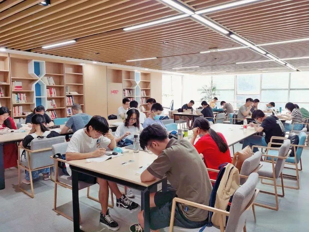 评职称论文发表投稿攻略：加急快速出刊学术期刊杂志推荐及投稿方法与技巧