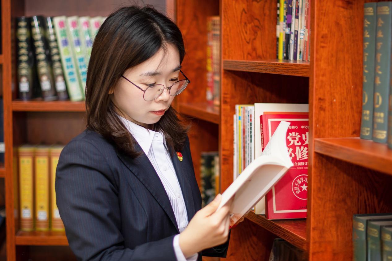 新闻传媒专业个人评职称学术专著著作出书出版攻略：申报高级职称低价高效办理指南