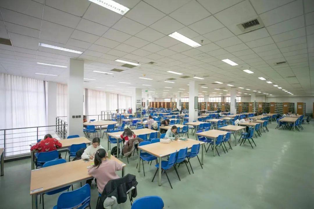 直击痛点！评职称学者关心的学术专著出版时间解析