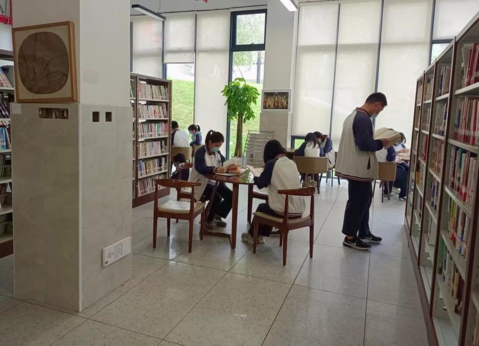 职称评定新视角：律师与法学教师如何高效办理法学专著教材合著署名