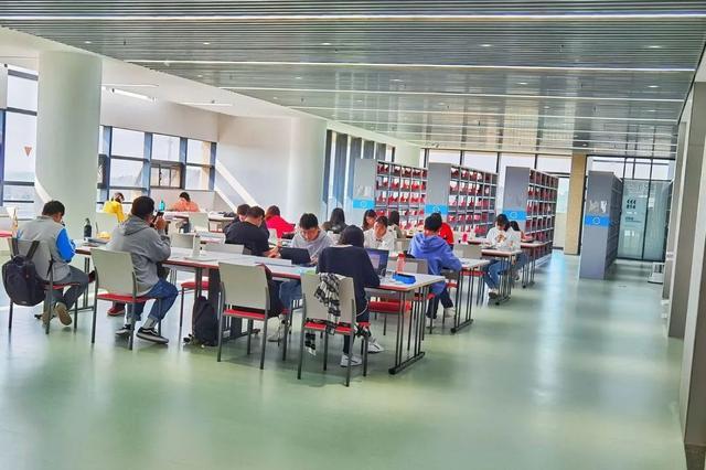 评职称15万字学术著作专著出书办理流程及费用指南