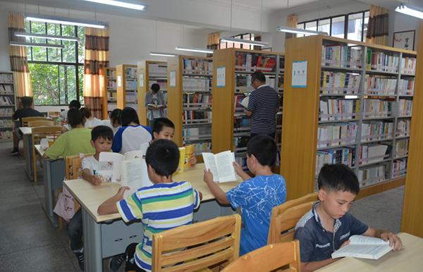 评优评先评职称发表论文投稿：文学类学术期刊杂志精选低费用