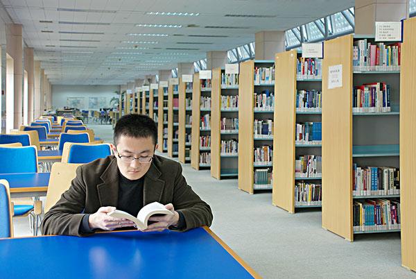 发表学术论文投稿攻略：比较便宜的方上知网万方收录档案图书管理期刊杂志精选