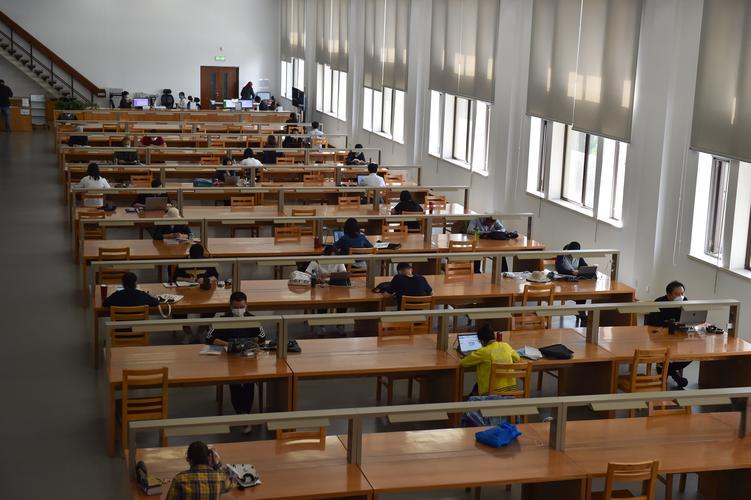 职称评定自费出书出版攻略：专著、著作、教材、独著10万字图书著作专著费用成本指南