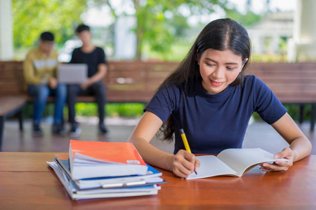 评副主任医师论文发表攻略：投稿技巧与期刊杂志选择智慧