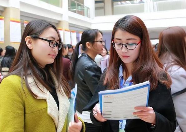 会计师论文通关指南：中高级职称评审认可的权威期刊杂志推荐